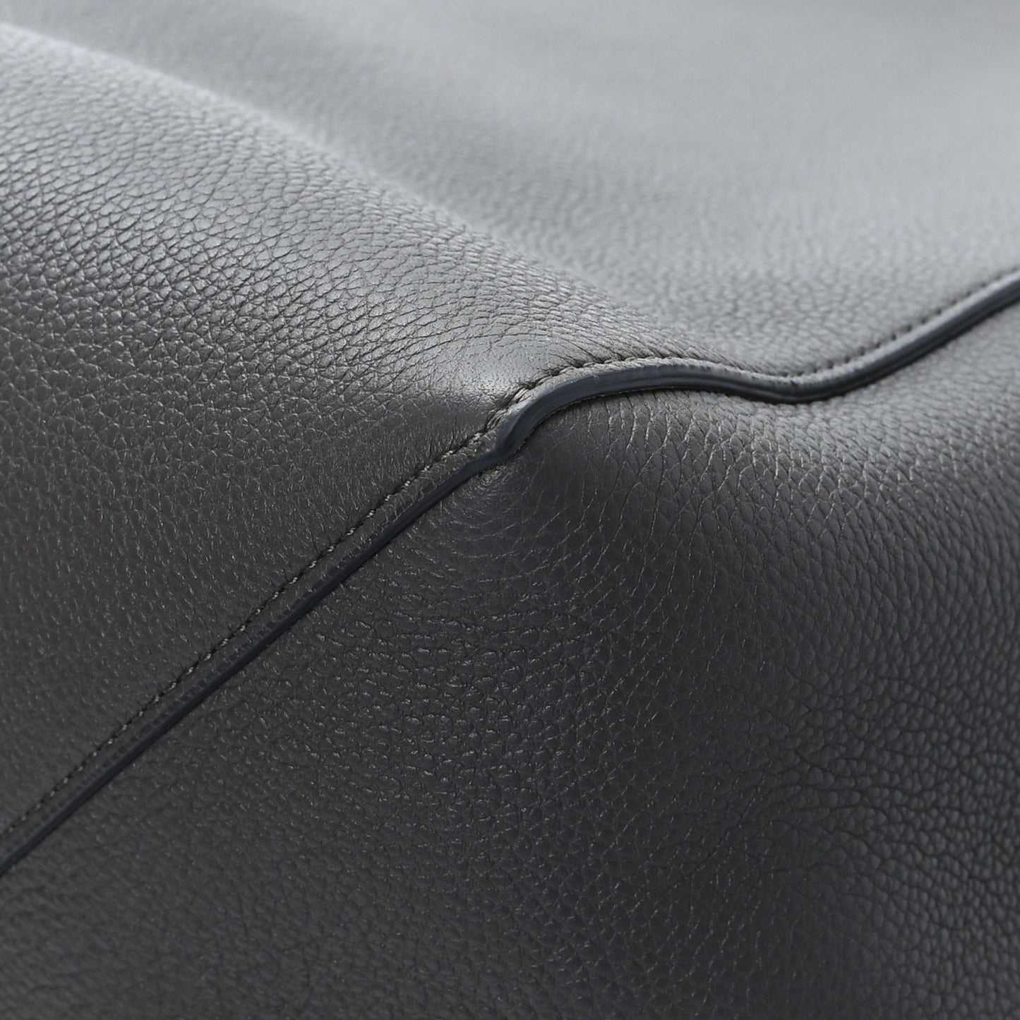 Soft Grained Calfskin Belt Cabas Phantom Medium Grey