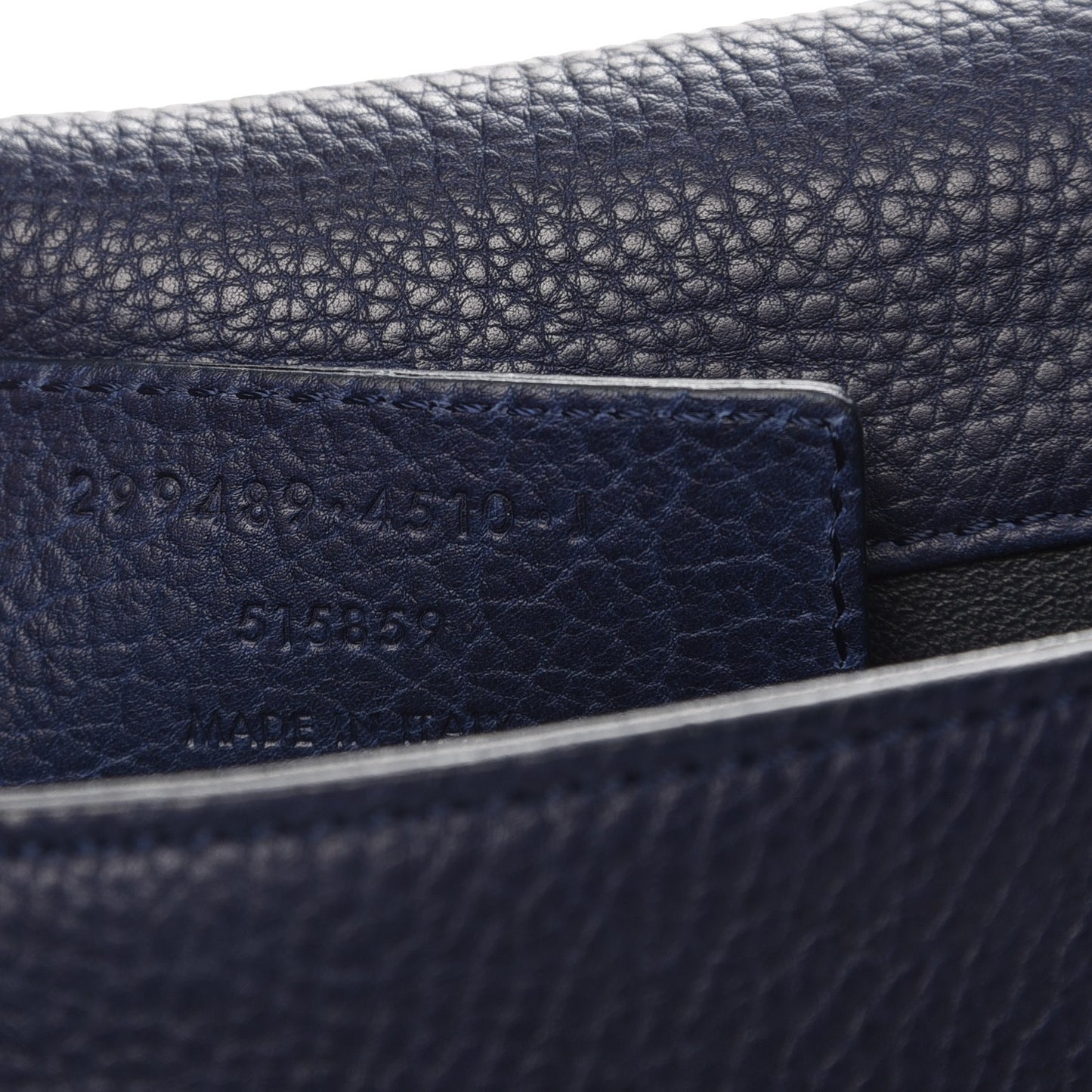 Grained Calfskin S Tube Bleu Nautique