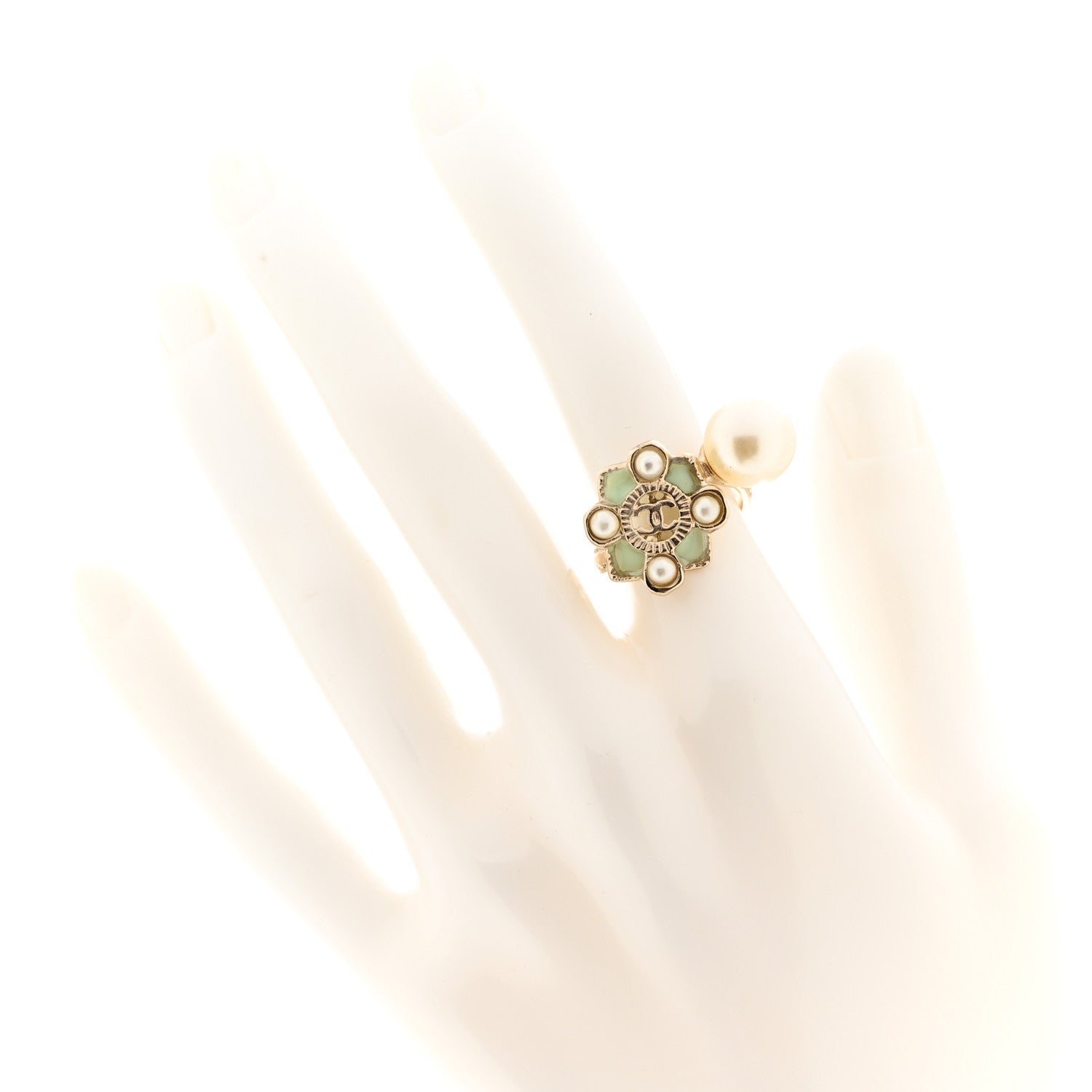 Chanel Gripoix Pearl CC Ring 52 6 Gold Green 2 of 5