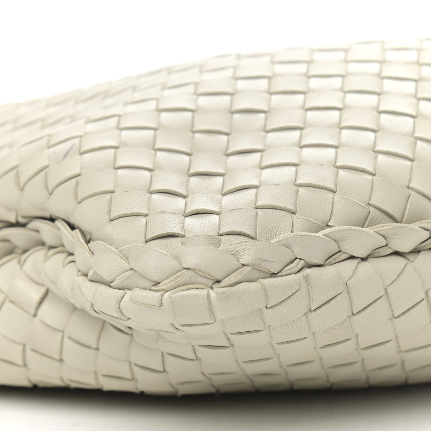 Nappa Intrecciato Medium Veneta Hobo Cream