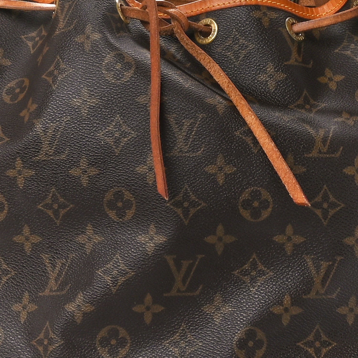 Louis Vuitton Monogram Petit Noe 8 of 11