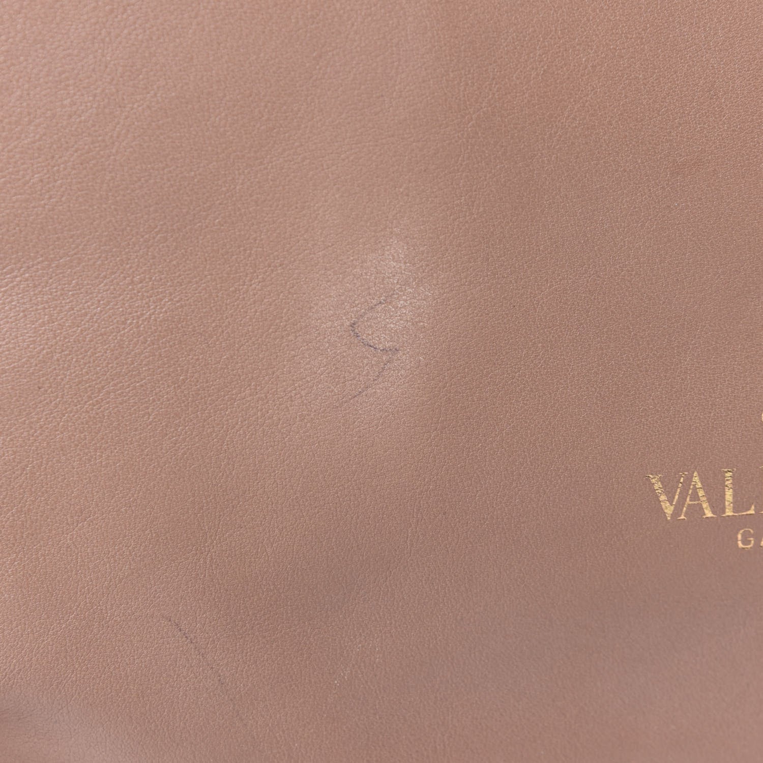 Valentino Garavani Vitello Rockstud Dome Satchel Beige 10 of 10