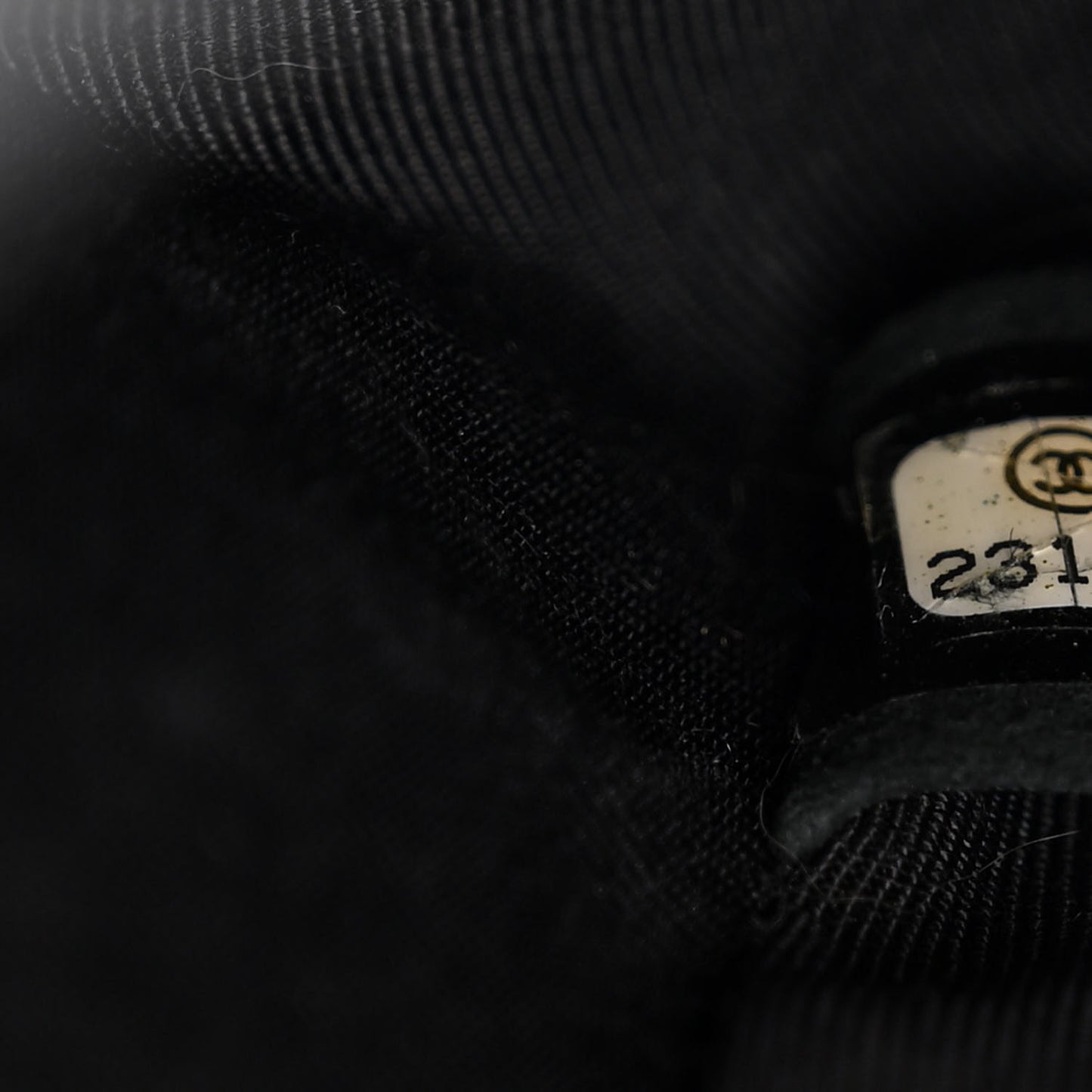 Caviar Quilted New Medium Boy Flap Black