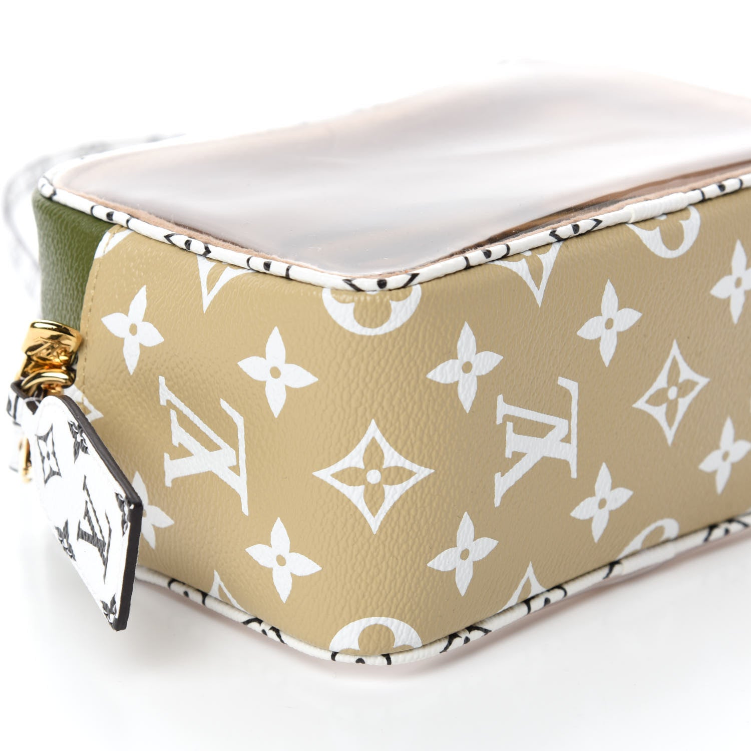 Louis Vuitton Monogram Giant Beach Pouch Kaki 6 of 11
