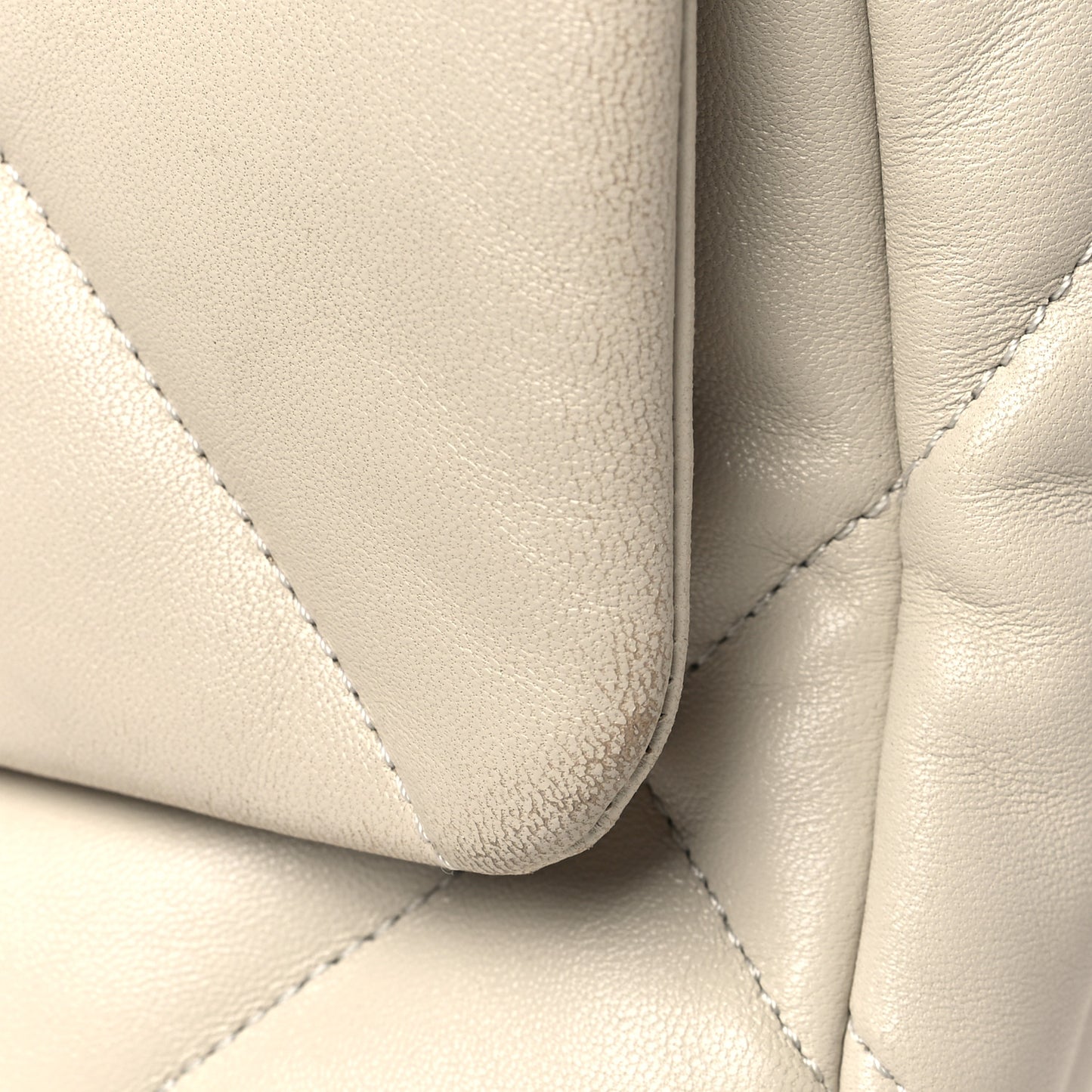 Lambskin Quilted Medium Chanel 19 Flap Light Beige