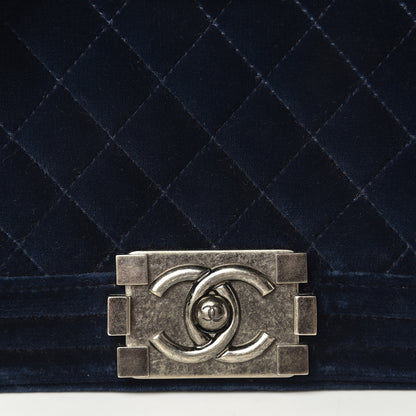 Chanel Velvet Quilted Small Boy Flap Marine Fonce 10 of 17