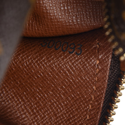 Louis Vuitton Monogram Papillon 26 7 of 7