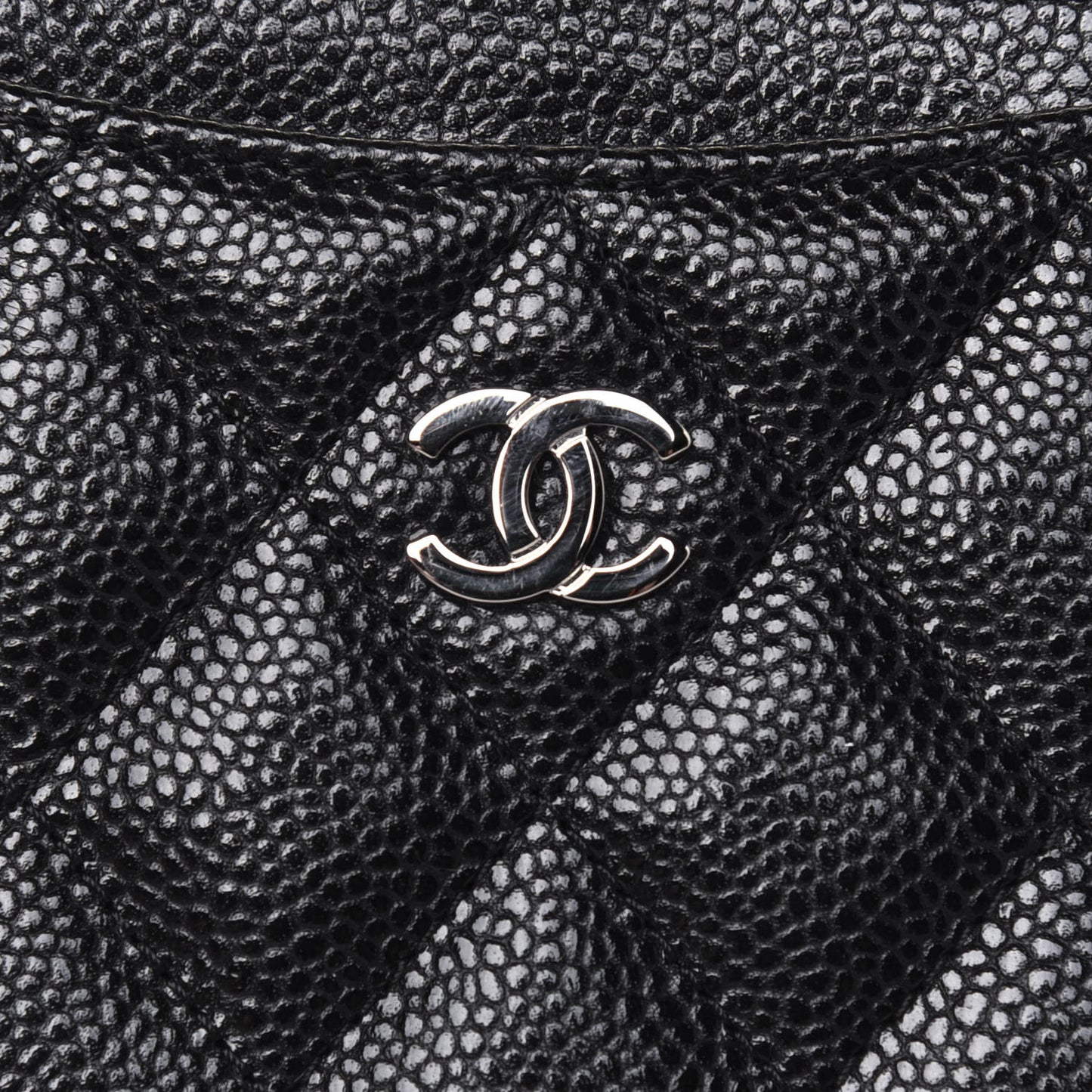 Caviar Quilted CC Zip Card Holder Black