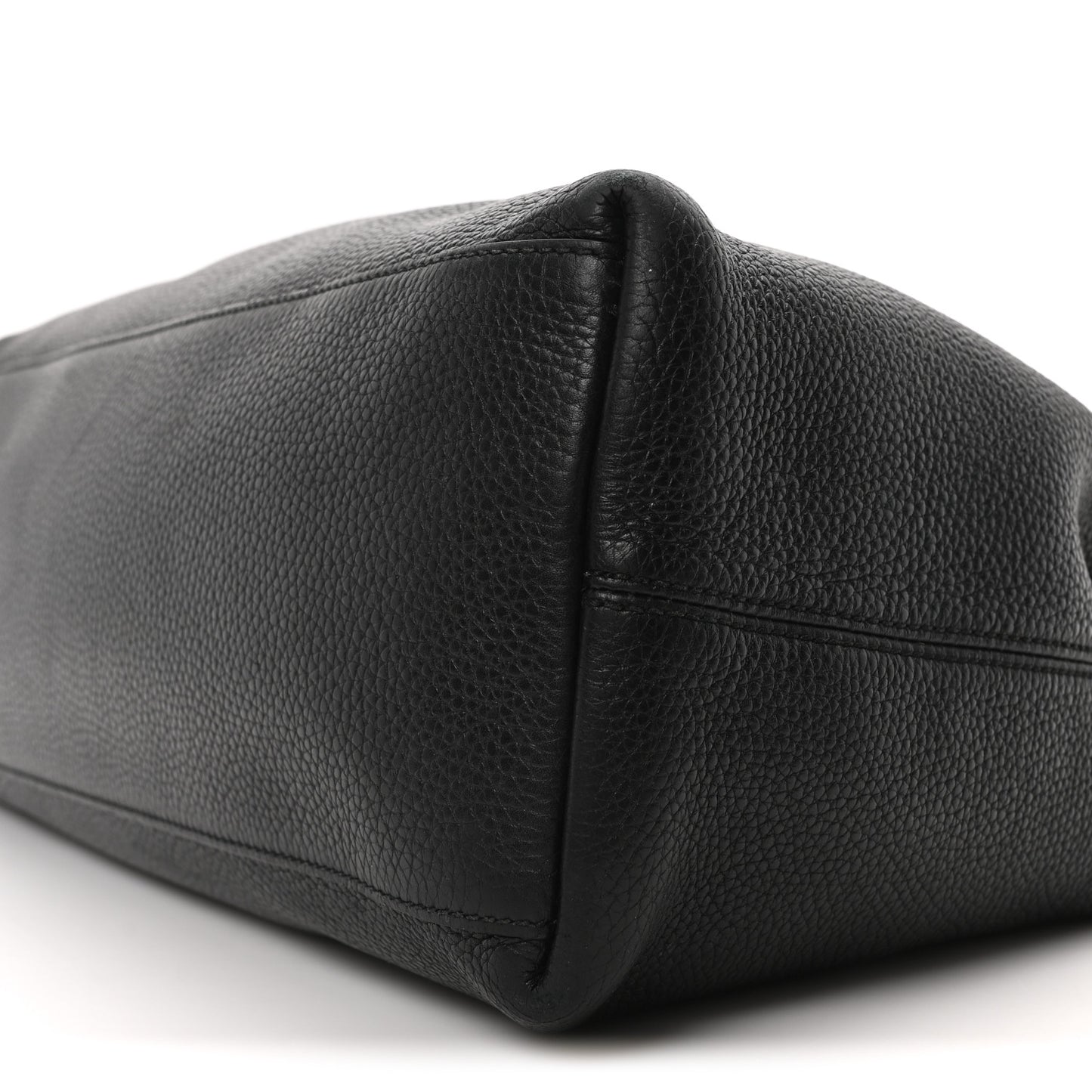 Pebbled Calfskin Medium Soho Chain Shoulder Bag Black