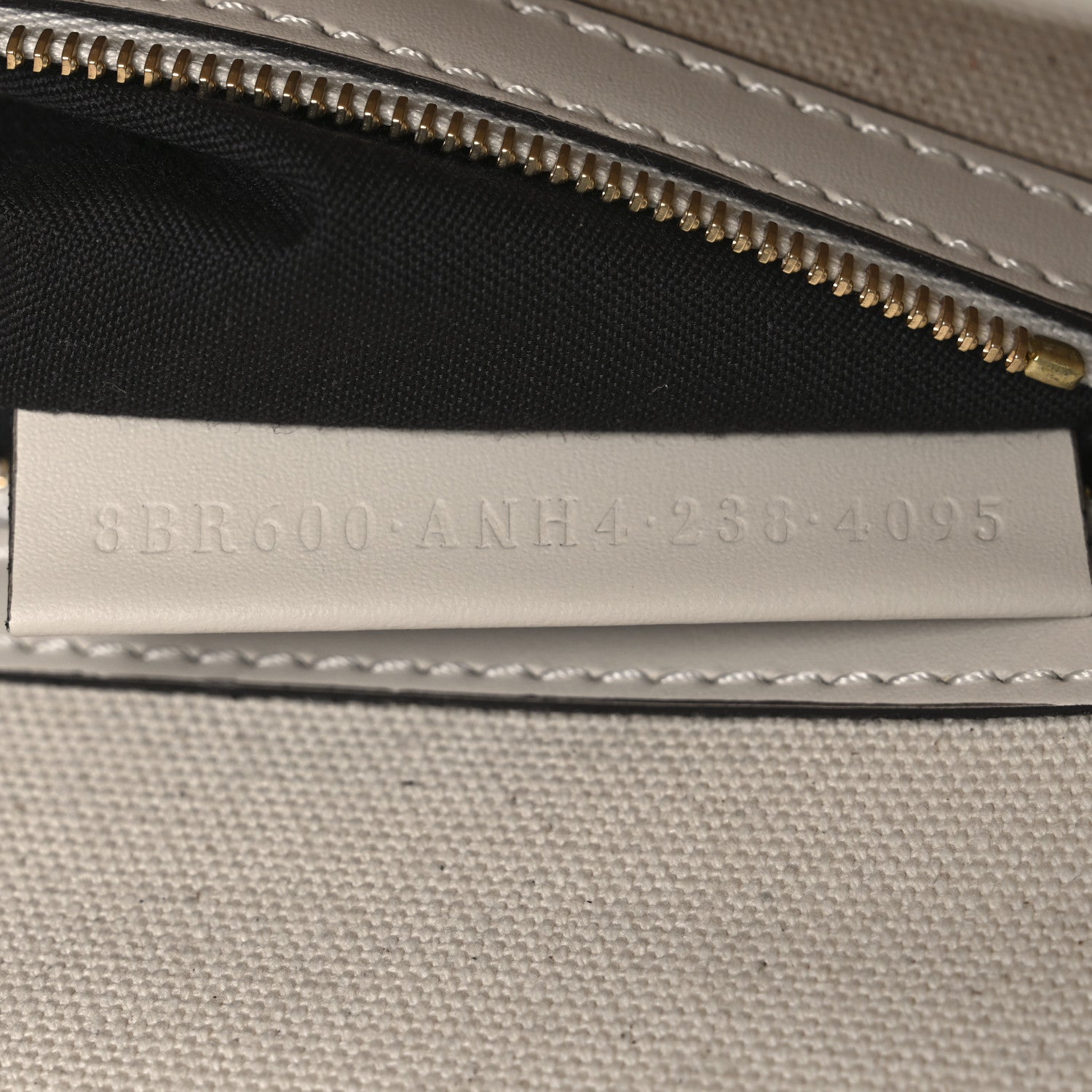 Fendi Canvas Vitello Seta FF Multicolor Embroidered Baguette Grezzo Multicolor Latte 7 of 10