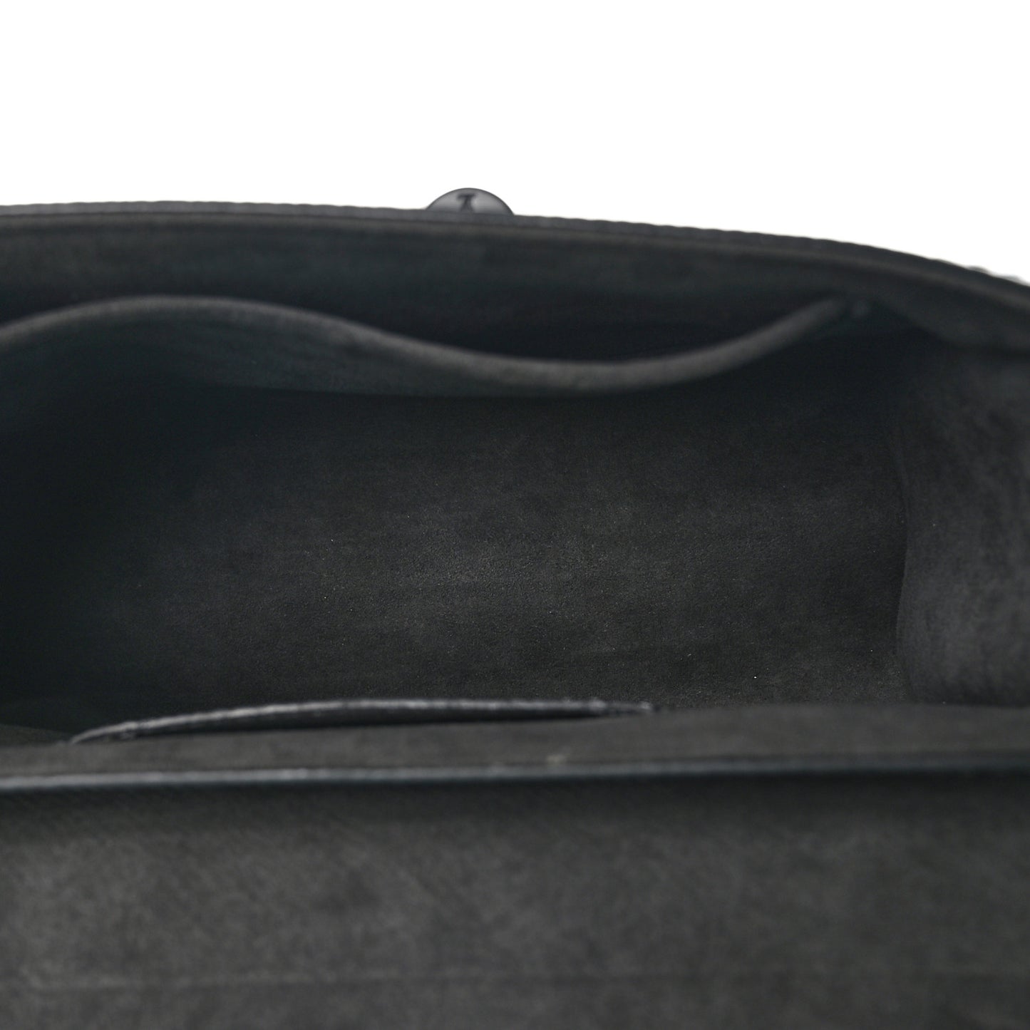 Epi Patent Twist Shoulder Bag MM Anthracite Nacre