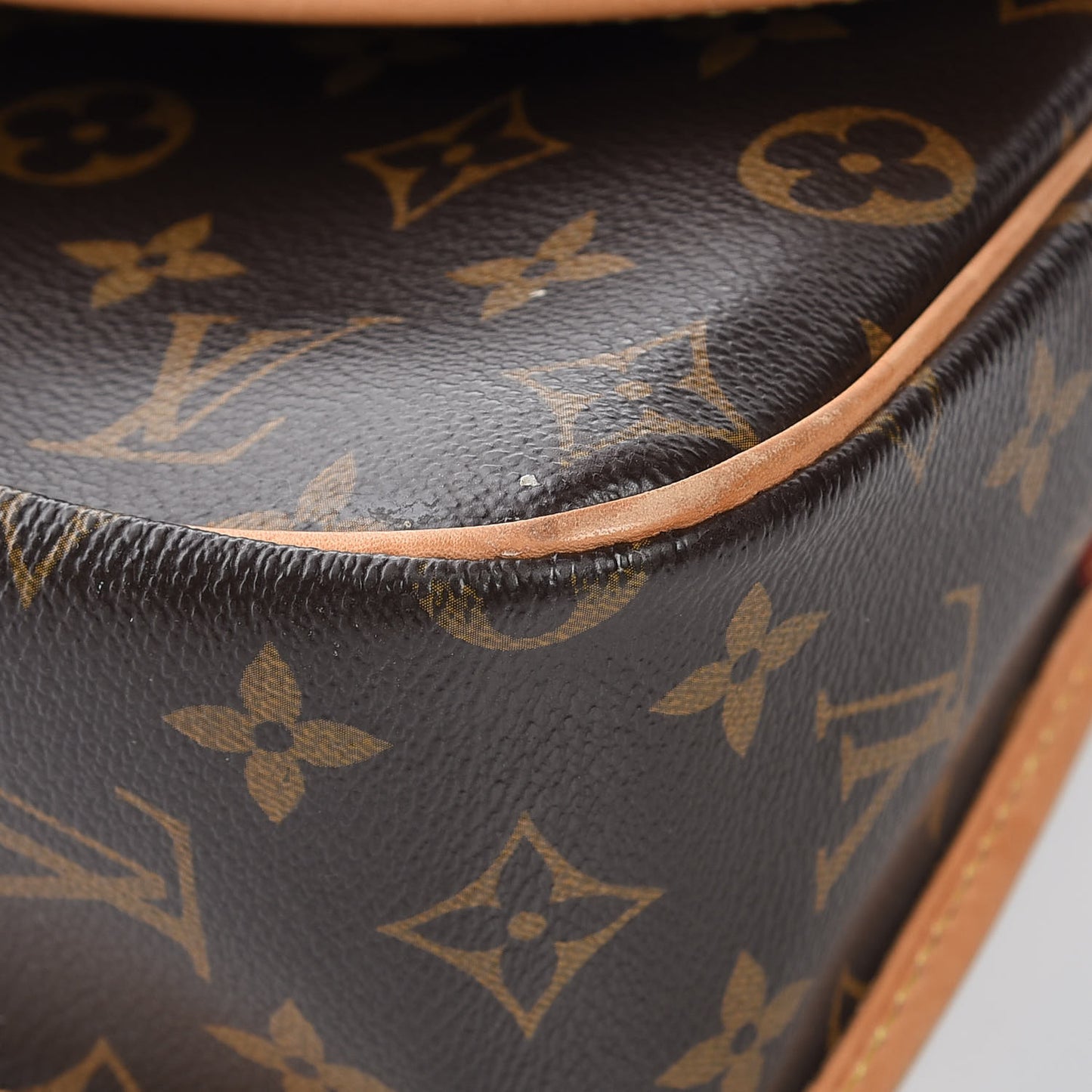Monogram Sologne