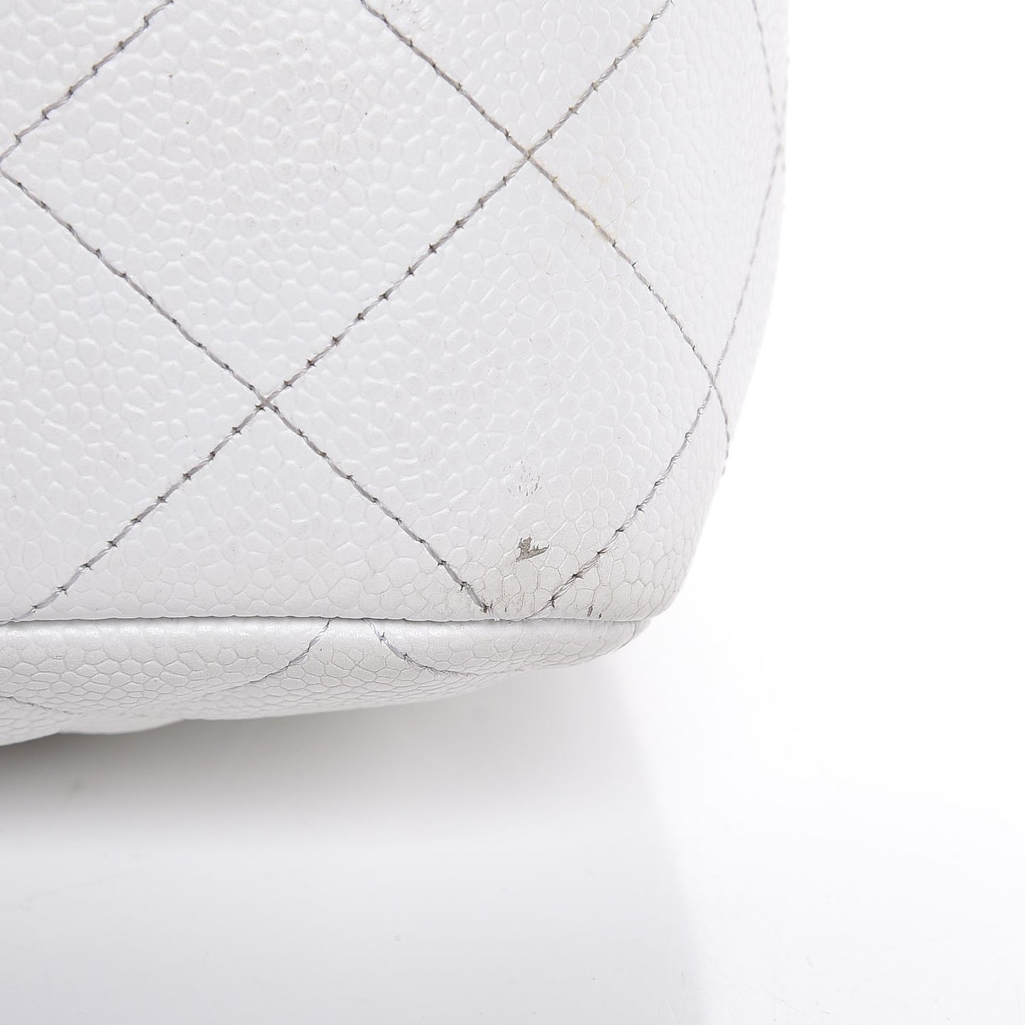 Caviar Quilted Jumbo Single Flap White