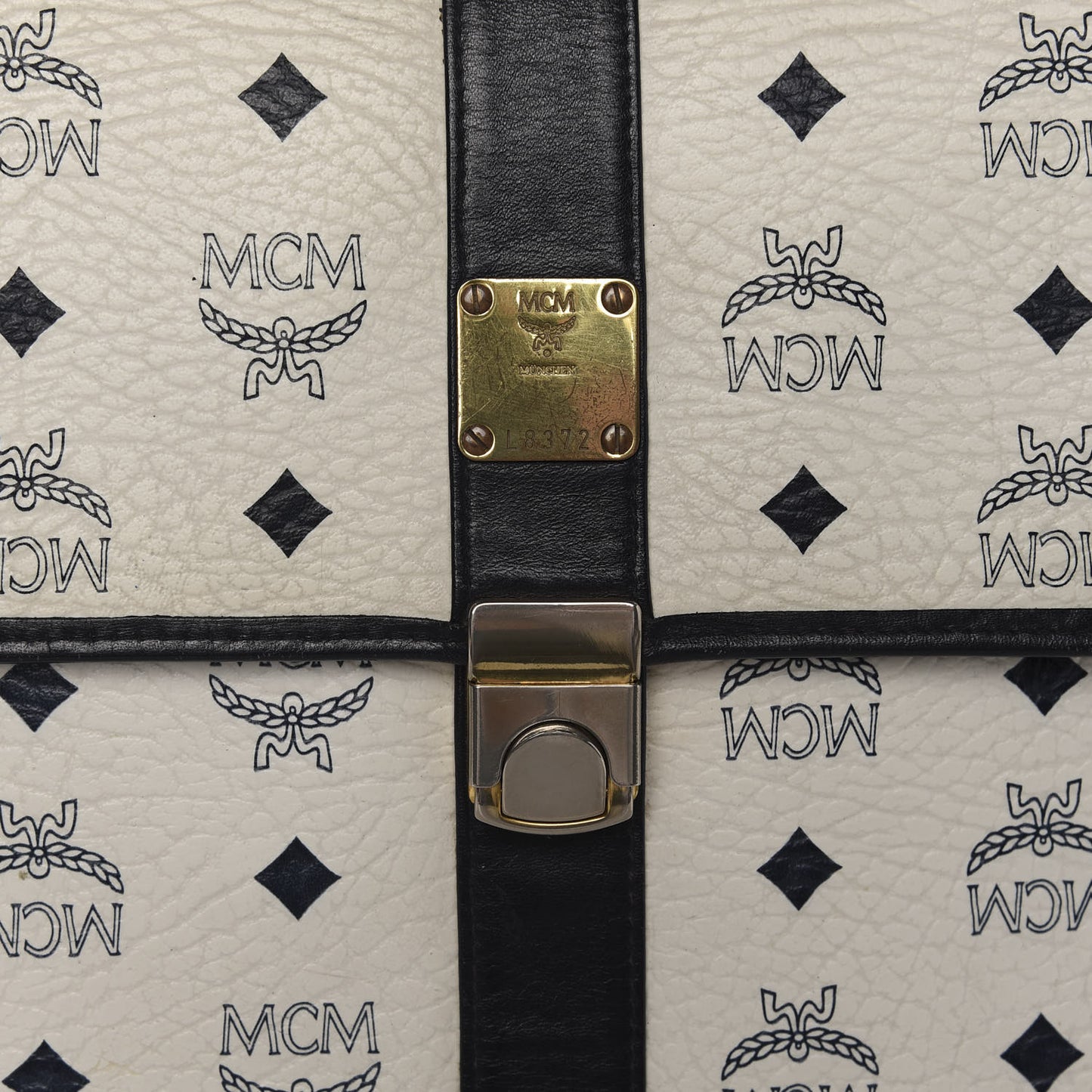 Visetos Pouch White Black