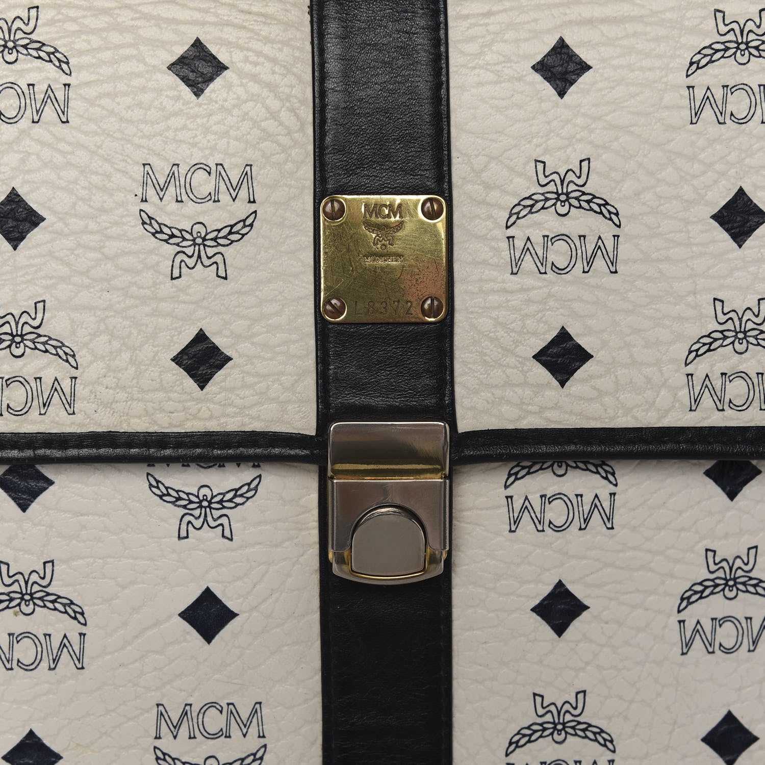 MCM Visetos Pouch White Black 9 of 13