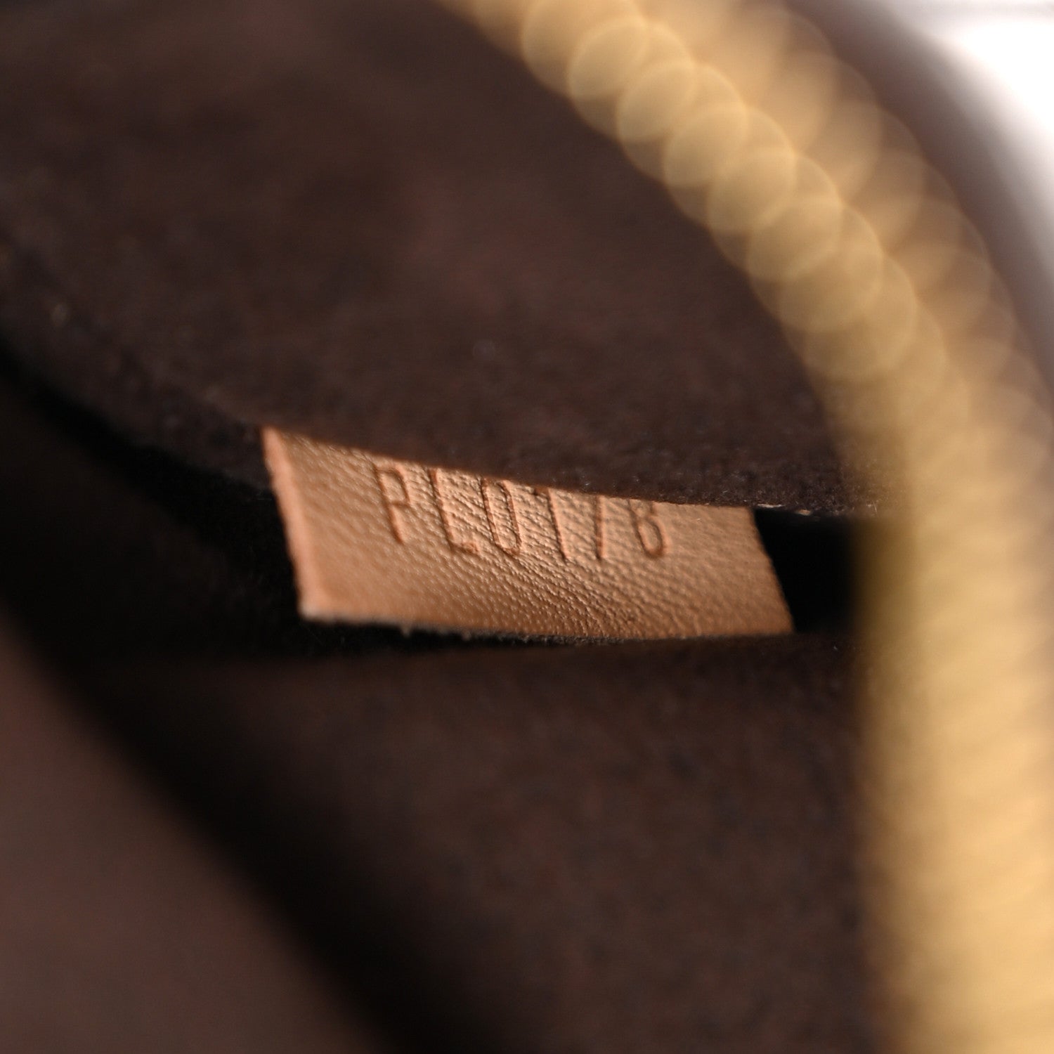 Louis Vuitton Monogram Pochette Metis 7 of 11