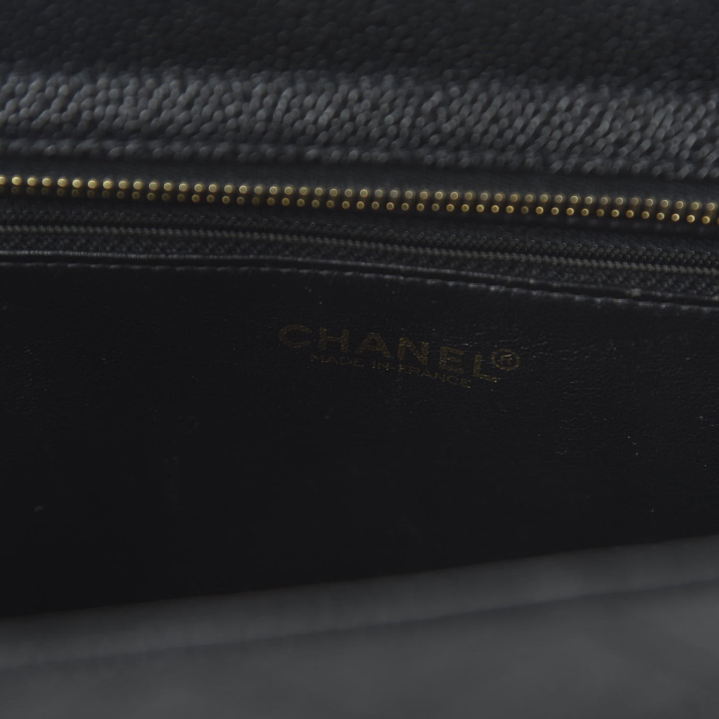 Caviar Quilted Shoulder Bag Black