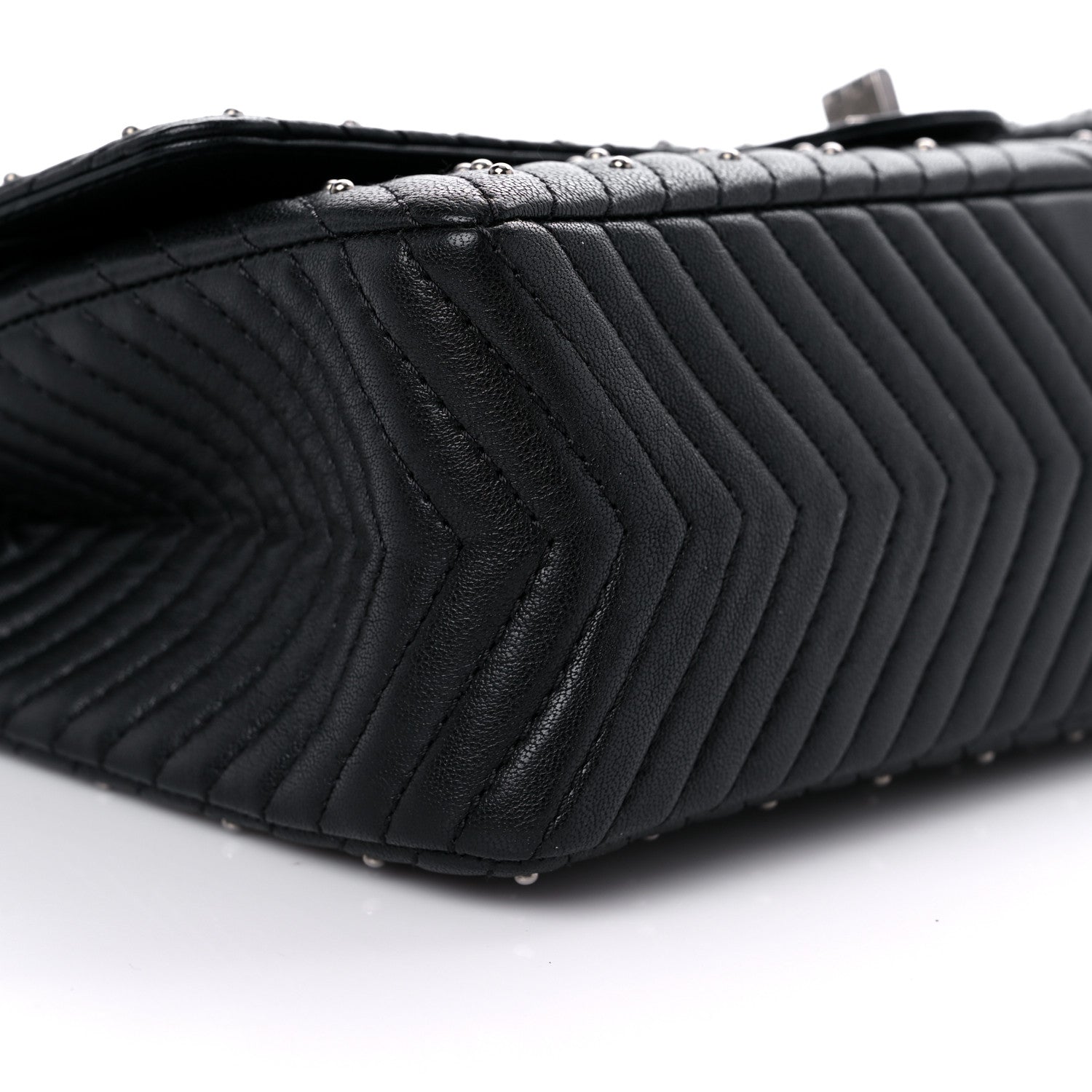 Chanel Sheepskin Chevron Quilted Studded 2.55 Reissue 226 Flap Black 9 of 10