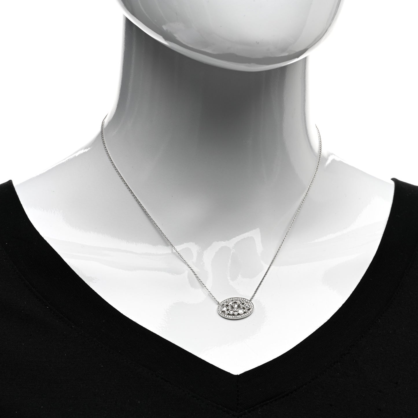 Platinum Diamond Cobblestone Oval Pendant Necklace