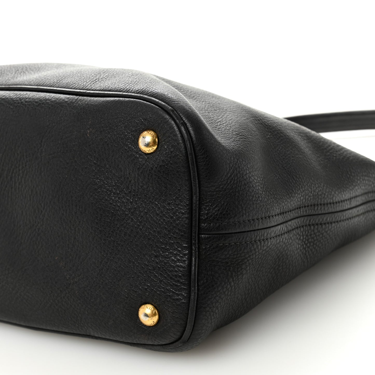 Vitello Daino Hobo Black