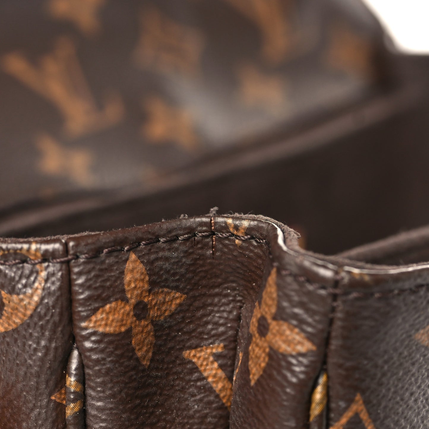 Monogram Pochette Metis