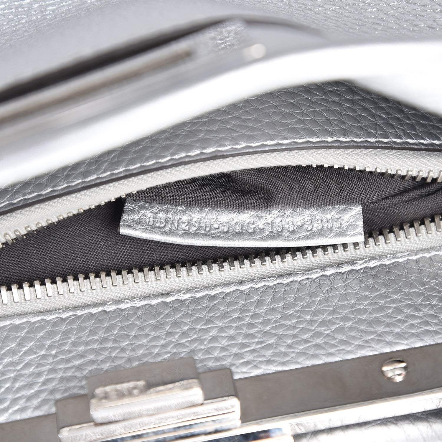 Fendi Cuoio Romano Lux Selleria Medium Peekaboo Iconic Satchel Argento 8 of 8