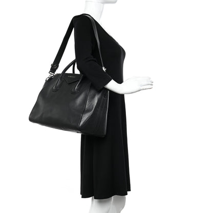 Givenchy Sugar Goatskin Medium Antigona Black 2 of 15