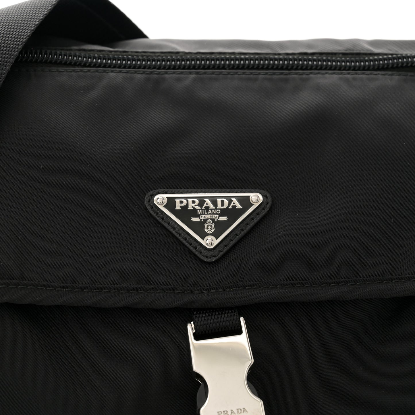 Nylon Vela Messenger Black