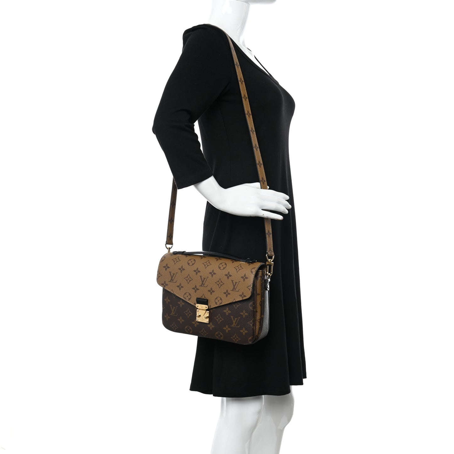 Reverse Monogram Pochette Metis