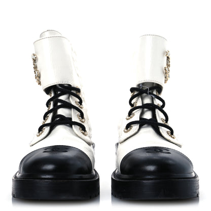 Chanel Shiny Goatskin Calfskin Quilted Lace Up Combat Boots 41.5 White Black 3 of 15
