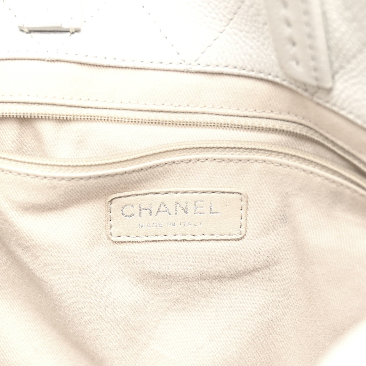 Chanel Grained Calfskin CC Pocket Tote White 7 of 10