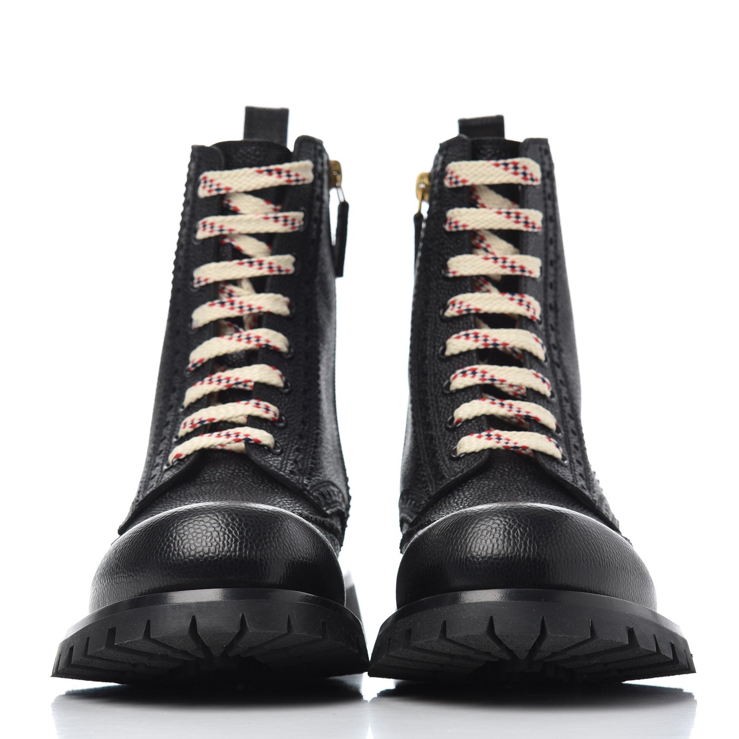 Gucci Grained Calfskin Mens Brogue Wingtip Lug Sole Boots 7 Black 2 of 9