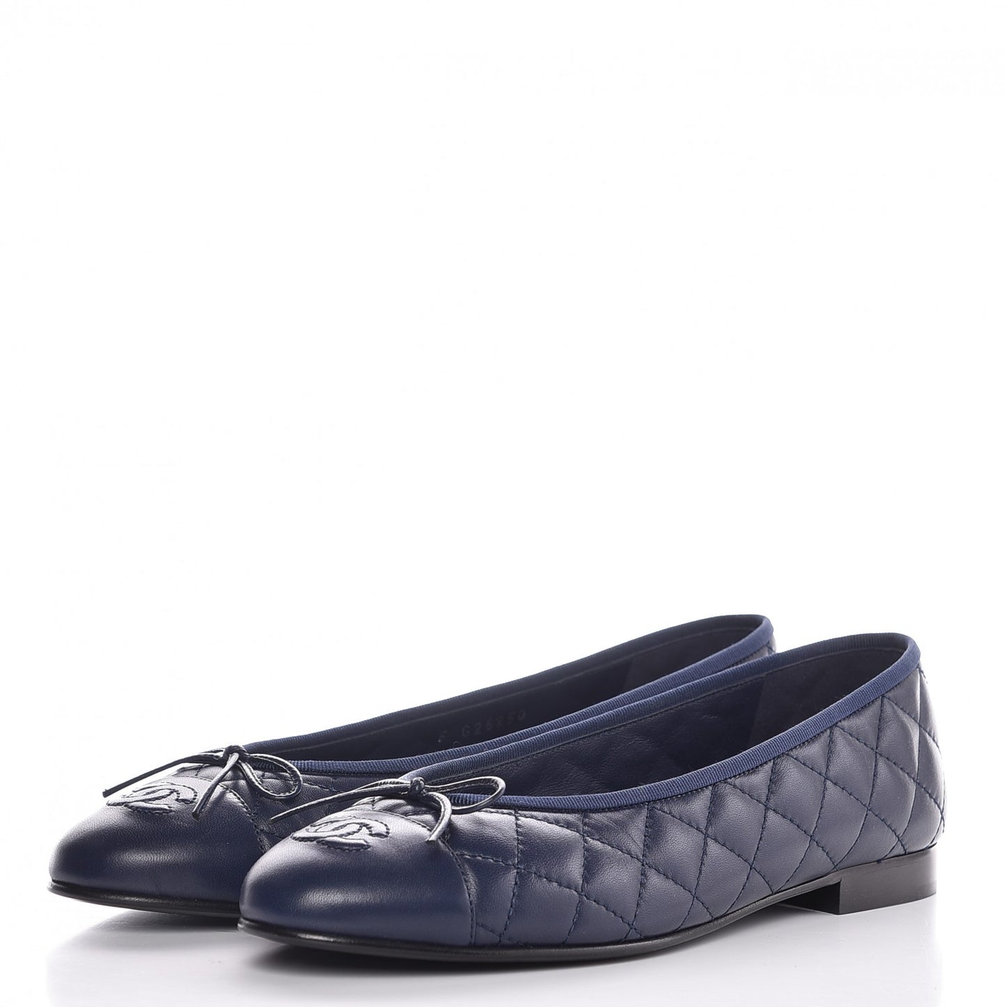 Lambskin Quilted CC Cap Toe Ballerina Flats 40.5 Navy