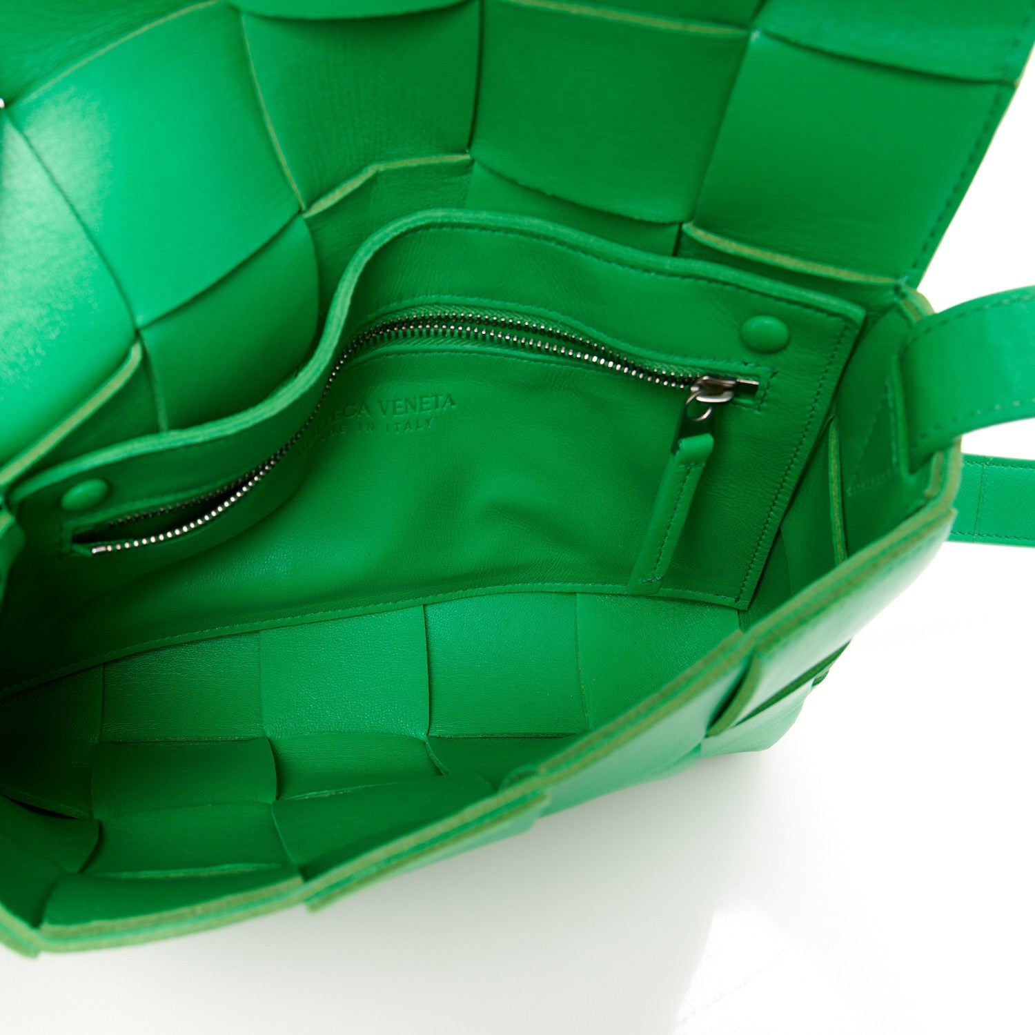 Bottega Veneta Lambskin Maxi Intrecciato Cassette Crossbody Bag Grass 4 of 11