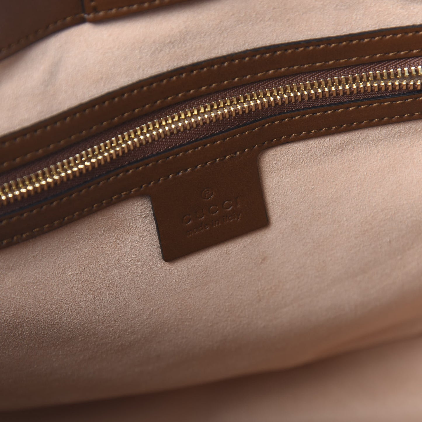 Soft GG Supreme Monogram Small Crossbody Tote Beige Cuir