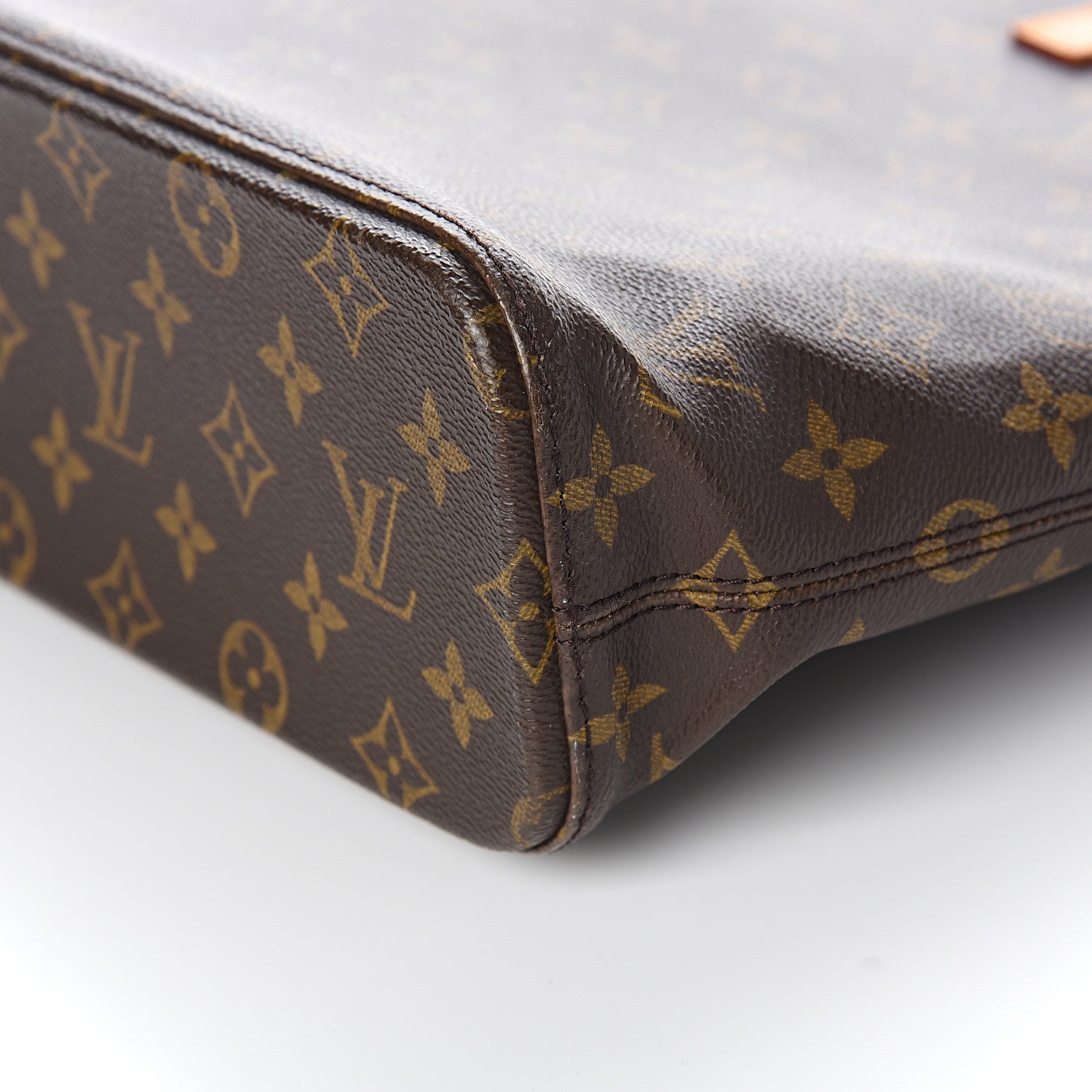Louis Vuitton Monogram Luco 9 of 11