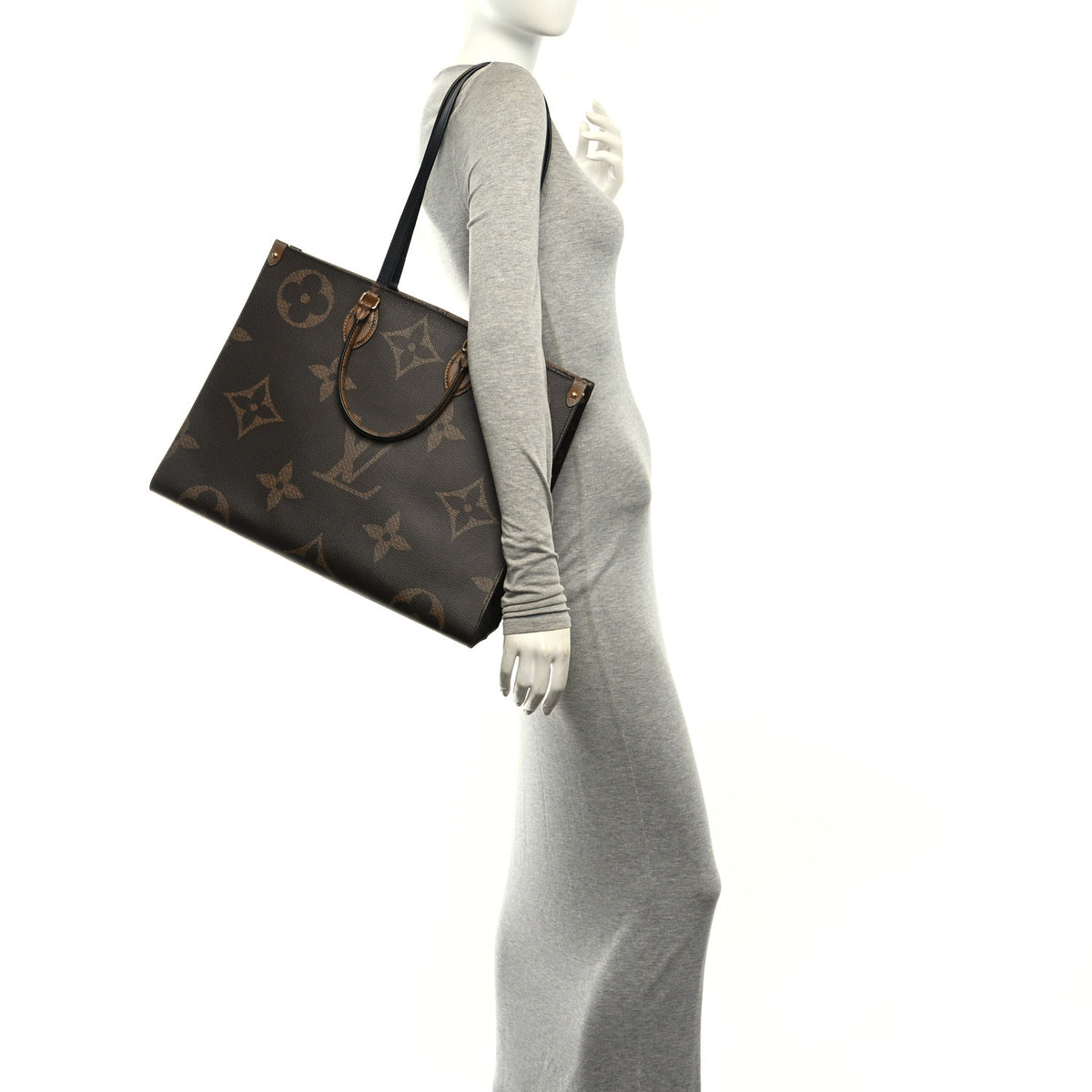 Louis Vuitton Reverse Monogram Giant Onthego GM 2 of 9