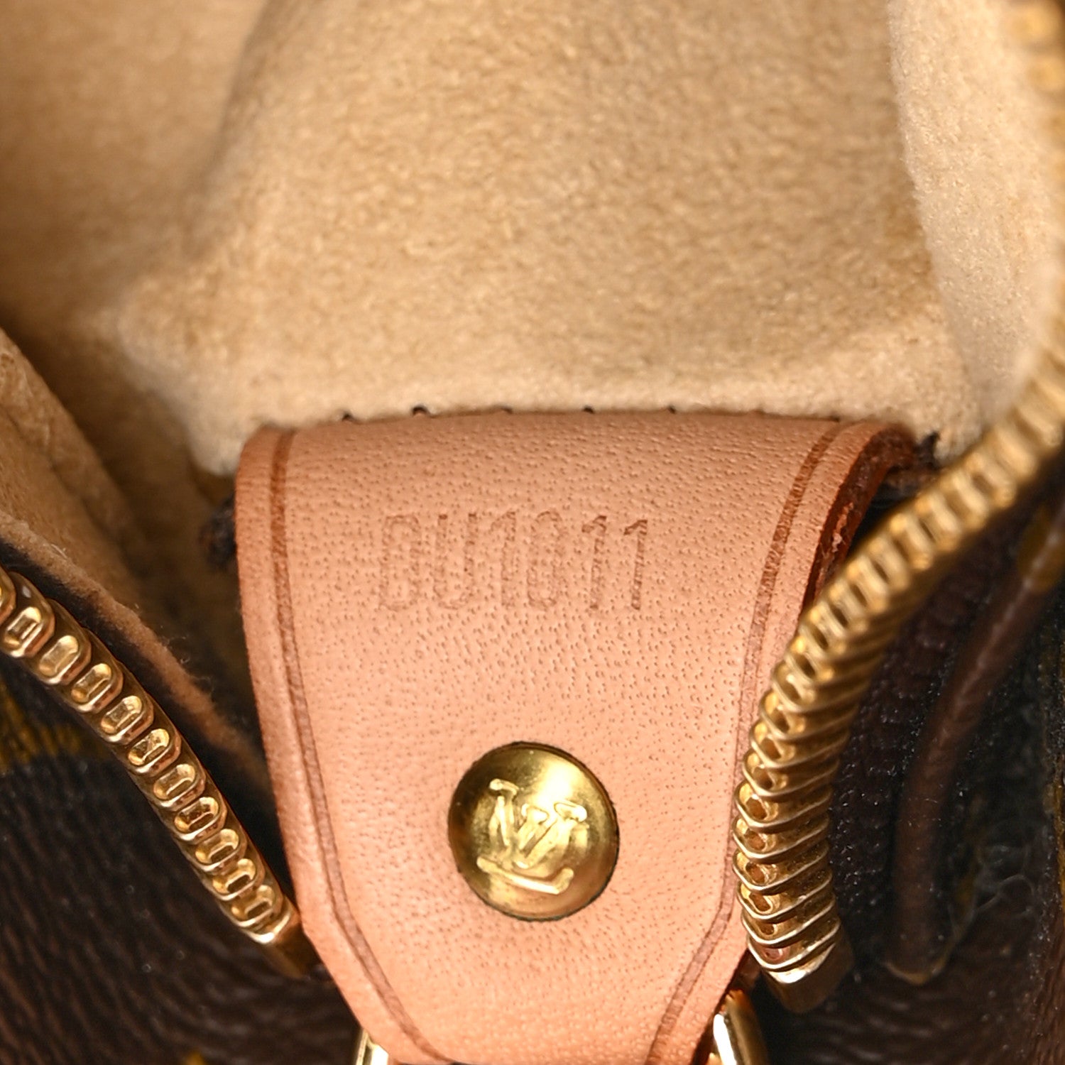 Louis Vuitton Monogram Looping GM 7 of 10