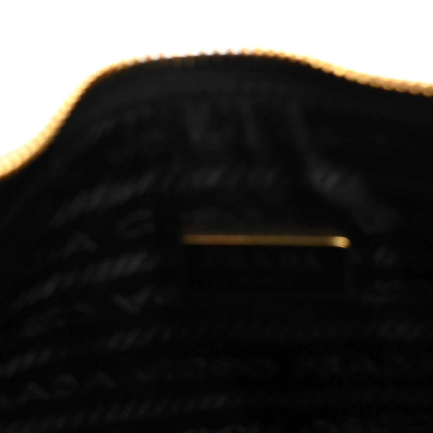 Saffiano Lux Re-Edition 2005 Shoulder Bag Black