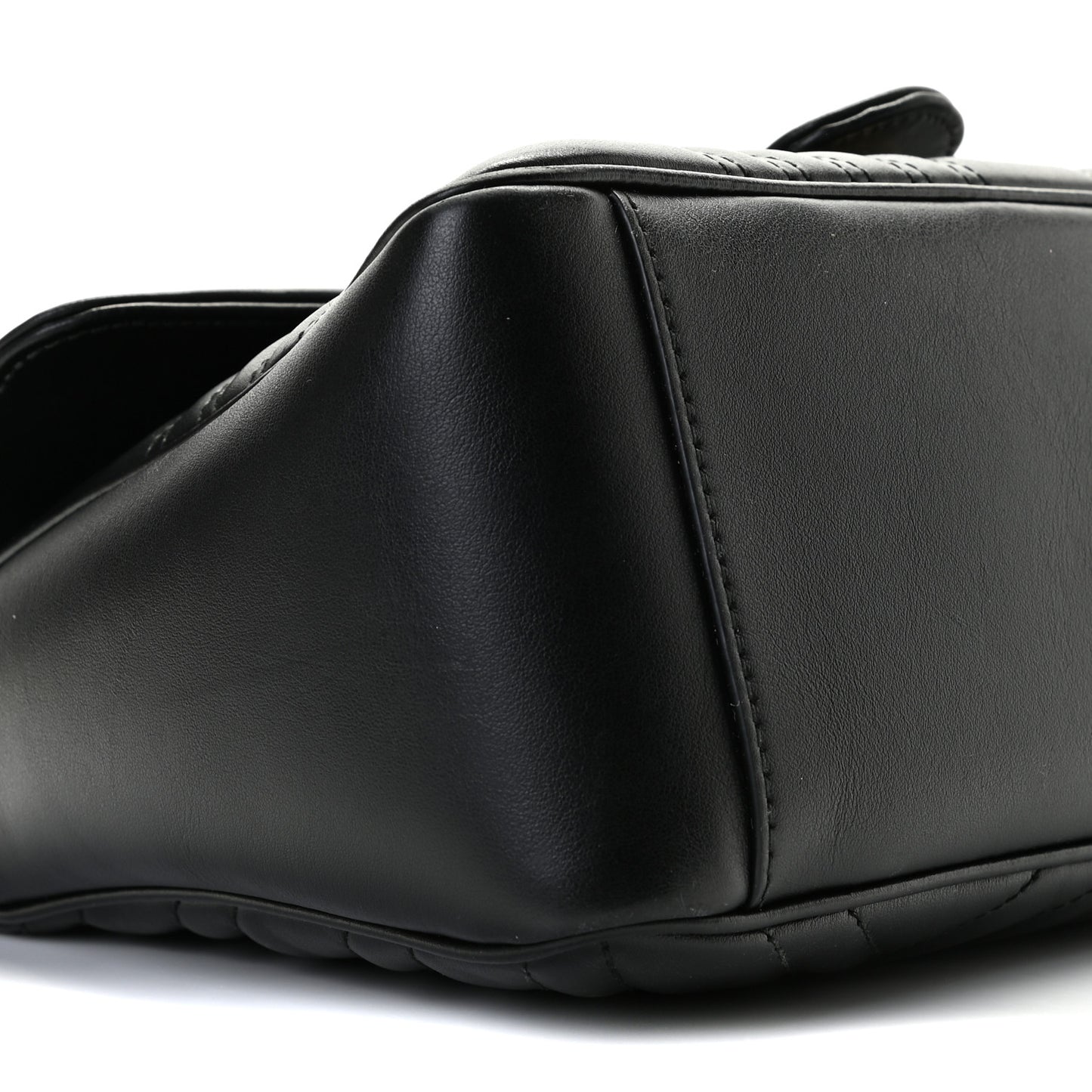 Calfskin Matelasse Small GG Marmont Top Handle Shoulder Bag Black