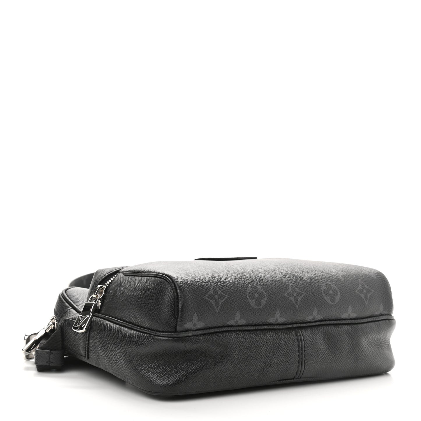 Taiga Monogram Eclipse Outdoor Messenger Black