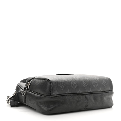 Louis Vuitton Taiga Monogram Eclipse Outdoor Messenger Black 4 of 11