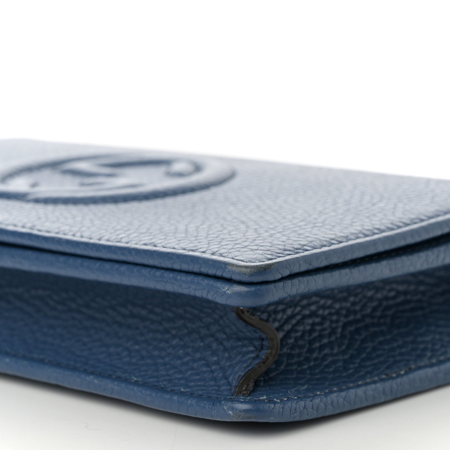 Gucci Pebbled Calfskin Soho Wallet on Chain Caspian 9 of 17