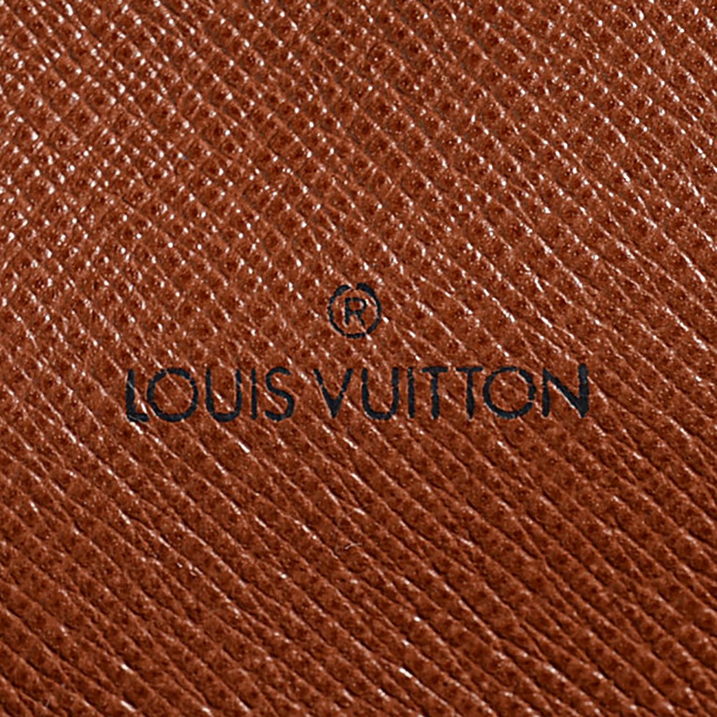 Monogram Amazone