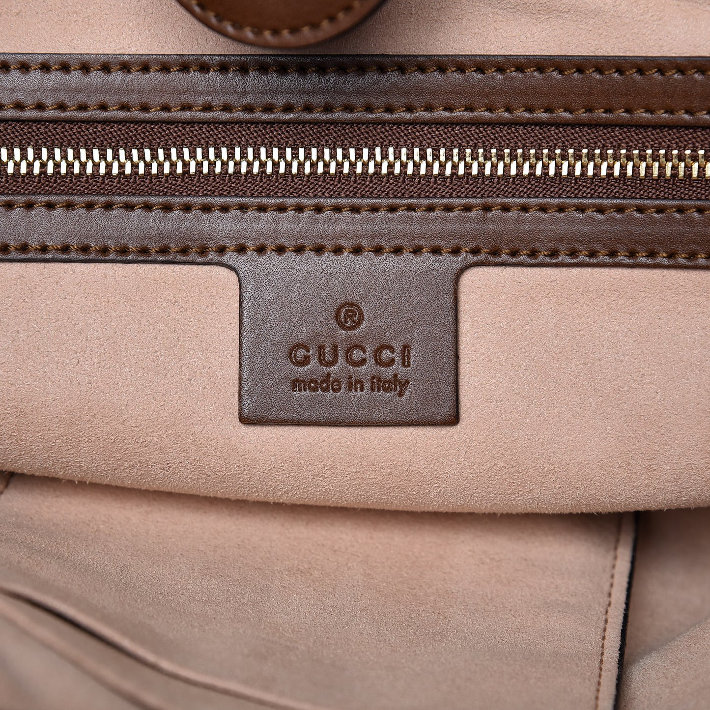 Soft GG Supreme Monogram Small Crossbody Tote Beige Cuir