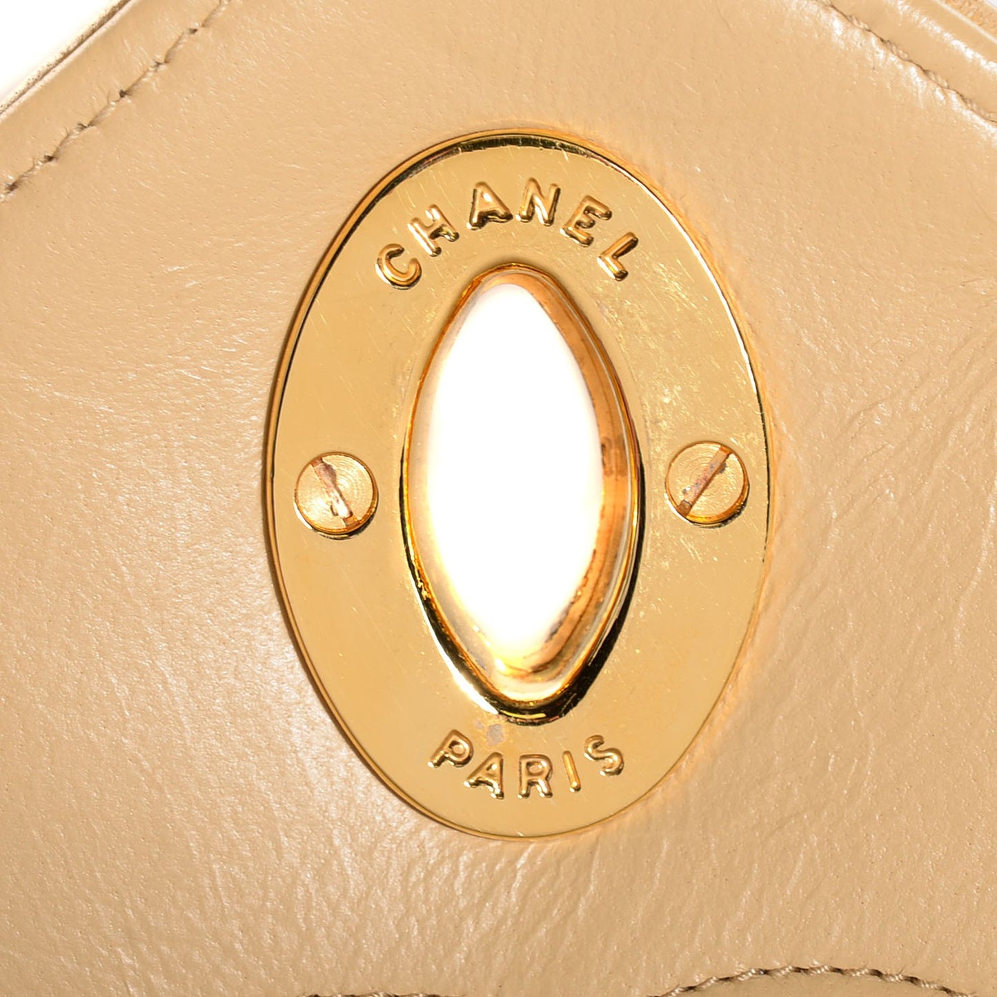 Vinage Lambskin Quilted Medium Flap Beige