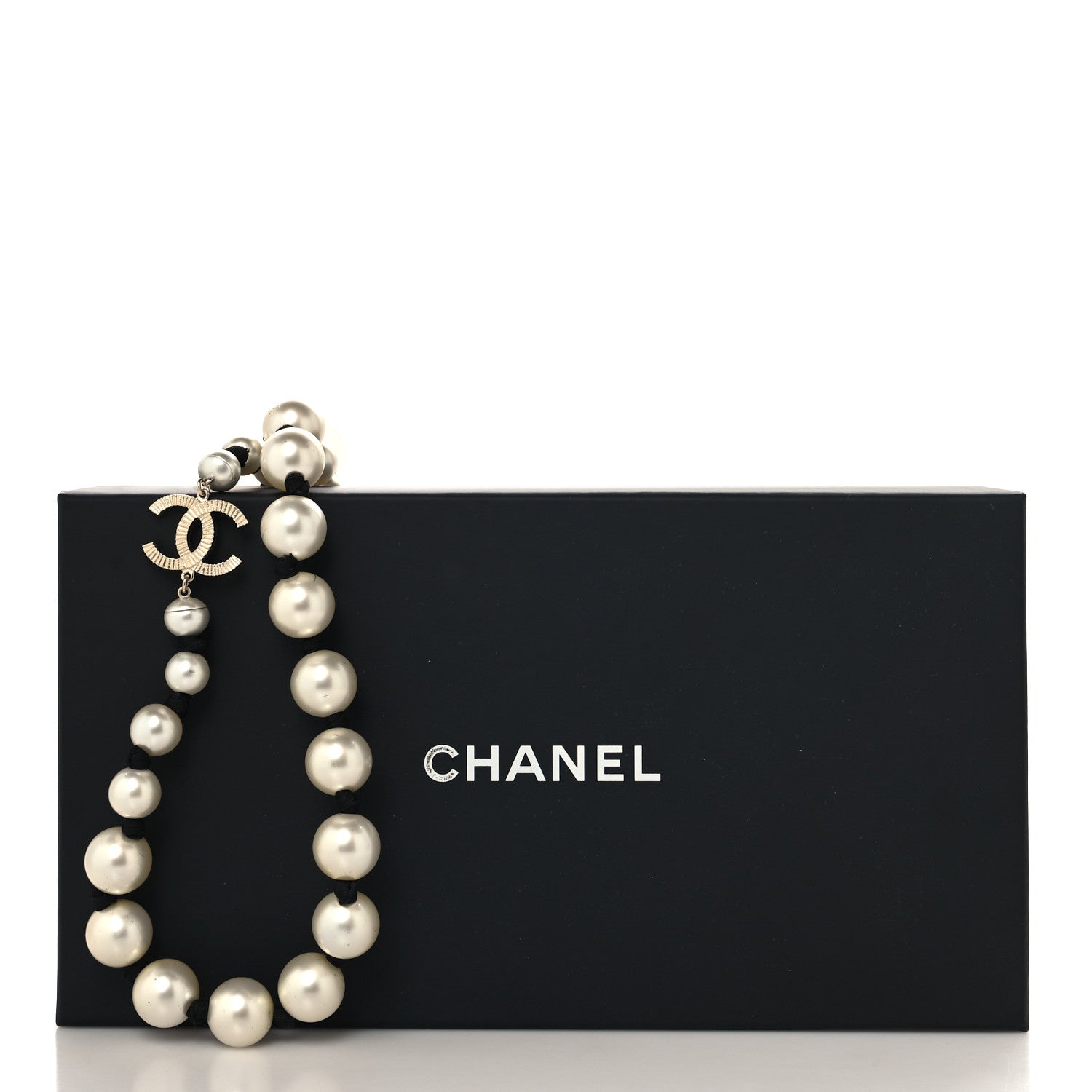 Chanel Pearl Ribbon CC Long Necklace 5 of 5