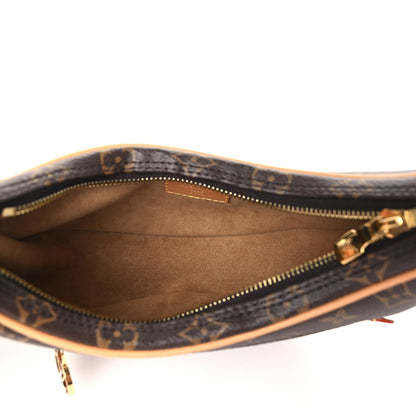Louis Vuitton Monogram Loop 5 of 9