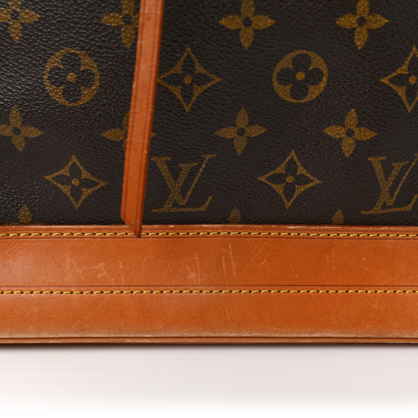 Monogram Noe