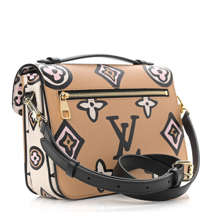 Louis Vuitton Monogram Giant Wild At Heart Pochette Metis Arizona 3 of 8